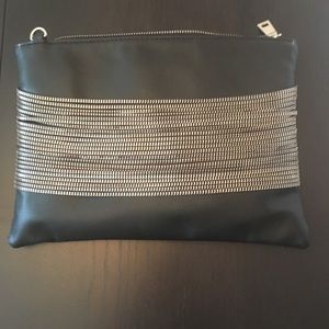 SR2 Sondra Roberts Purse